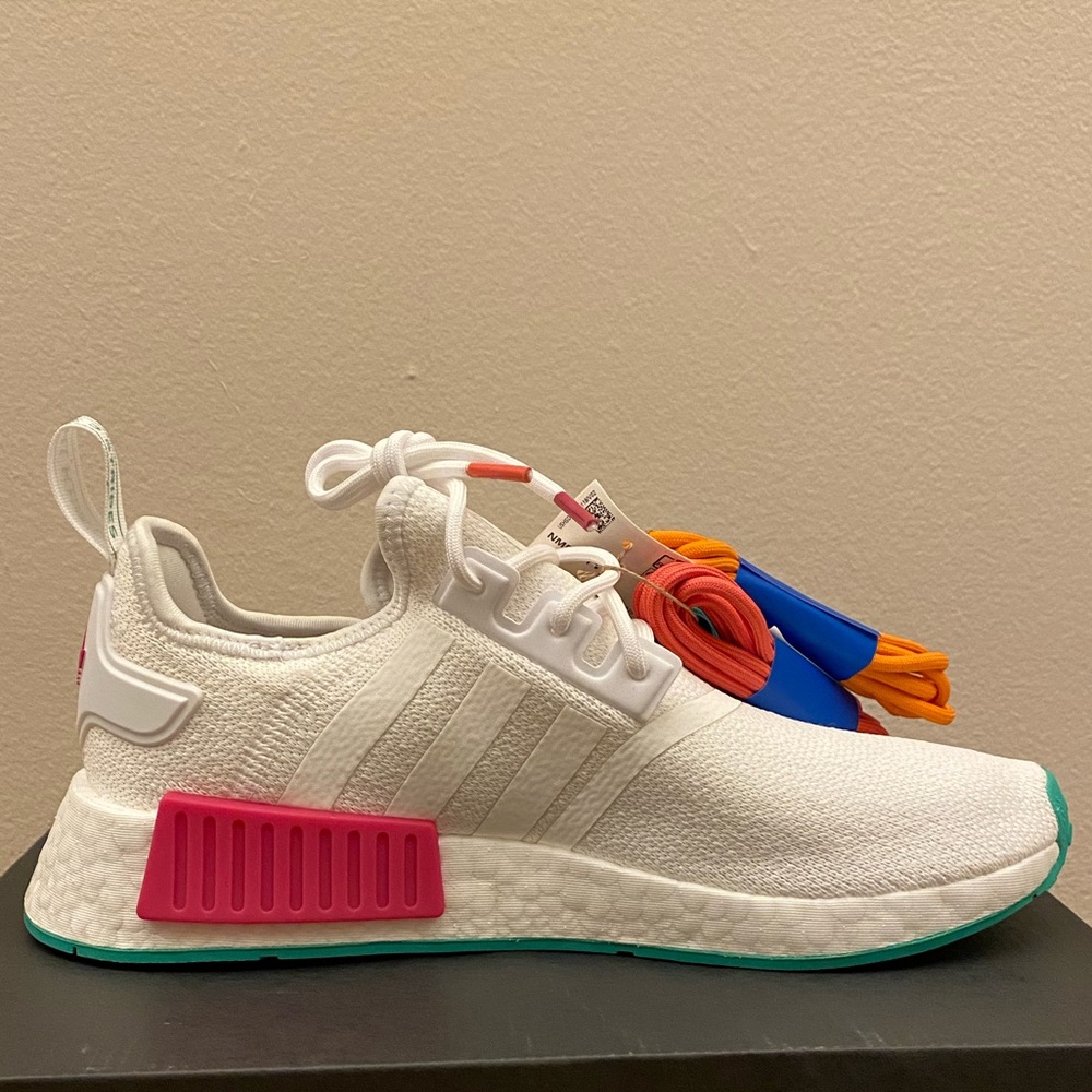 Women’s Adidas NMD_R1 - Picture 7 of 10
